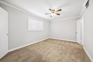 201 Emerson St, Houston, TX 77006 - Photo 8