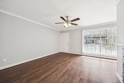 201 Emerson Street #04, Houston, TX 77006 - Photo 4