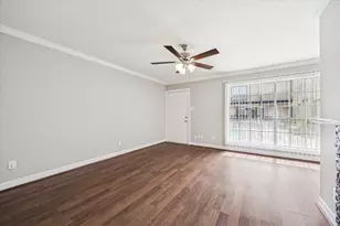 201 Emerson St, Houston, TX 77006 - Photo 4