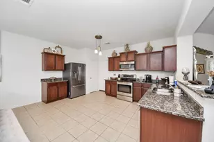 9423 Grand Spark Dr, Iowa Colony, TX 77583 - Photo 8