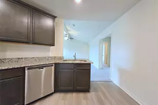 380 Stone Gage Dr, Katy, TX 77493 - Photo 4