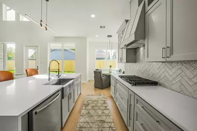 2021 Marnel Road, Houston, TX 77055 - Photo 8