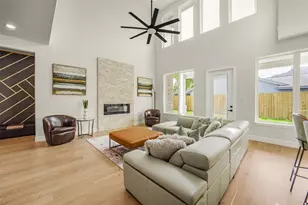 2021 Marnel Rd, Houston, TX 77055 - Photo 4