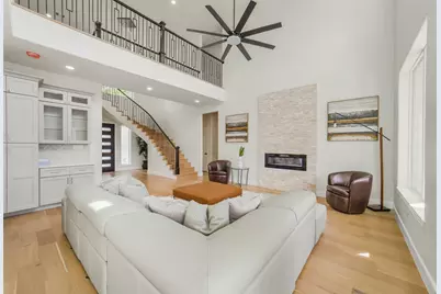 2021 Marnel Road, Houston, TX 77055 - Photo 14