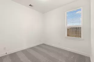 295 Mallards Rim Dr, Willis, TX 77318 - Photo 12