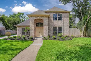 11651 Trailmont Dr, Houston, TX 77077 - Photo 1
