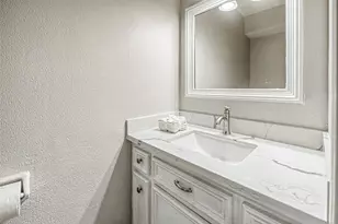11651 Trailmont Dr, Houston, TX 77077 - Photo 14