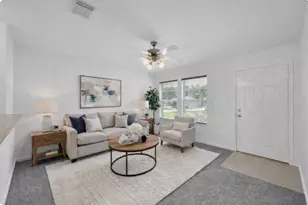 5440 N Buffalo Cir, Willis, TX 77378 - Photo 4