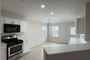 2131 Pickwick Pines Dr, Humble, TX 77396 - Photo 2