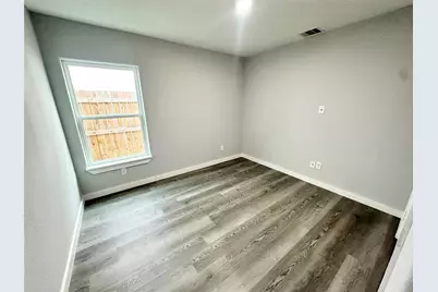 8215 Crestview Drive #A, Houston, TX 77028 - Photo 6