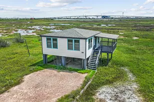 714 Caisson St, Surfside Beach, TX 77541 - Photo 2