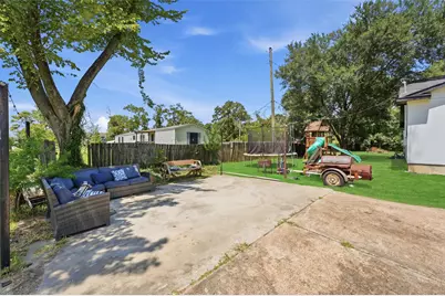 8005 Shagwood Drive, Houston, TX 77049 - Photo 20
