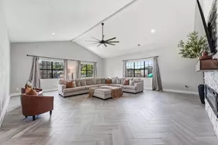 8005 Shagwood Dr, Houston, TX 77049 - Photo 10