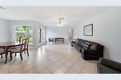 5606 Carew Street, Houston, TX 77096 - Photo 4