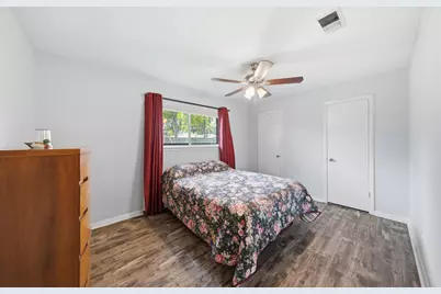 5606 Carew Street, Houston, TX 77096 - Photo 12