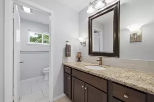 5606 Carew St, Houston, TX 77096 - Photo 14