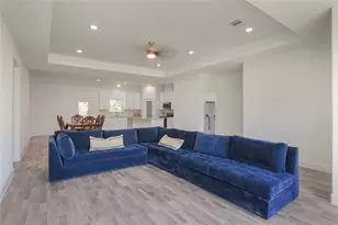 741 Autumn Ln, Livingston, TX 77351 - Photo 6