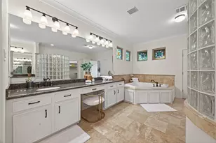 4711 Welford Dr, Bellaire, TX 77401 - Photo 18