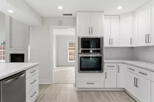 13811 Menasco Ct, Houston, TX 77077 - Photo 16