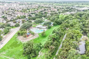 13811 Menasco Ct, Houston, TX 77077 - Photo 48