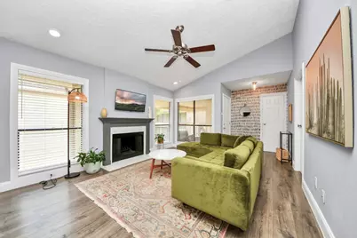 1881 Bering Drive #16, Houston, TX 77057 - Photo 8