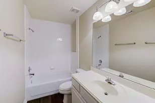 14407 Jessica Falls Cir, Houston, TX 77044 - Photo 24