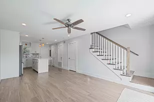 525 11th St, Galveston, TX 77550 - Photo 12
