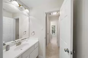 2 N Chantsong Cir, The Woodlands, TX 77382 - Photo 38