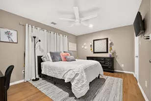 5335 Fairdale Ln, Houston, TX 77056 - Photo 32