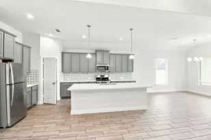 2706 Ocean Key Dr, Texas City, TX 77568 - Photo 8