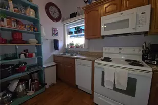 1203 Avenue L, Galveston, TX 77550 - Photo 2