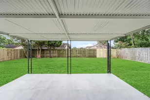 9014 Kirkmont Dr, Houston, TX 77089 - Photo 32