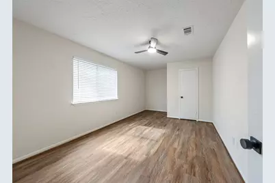 9014 Kirkmont Drive, Houston, TX 77089 - Photo 20