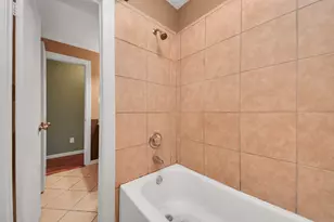 5534 Ambern Dr, Houston, TX 77053 - Photo 22