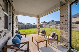 9718 Grooveburr Ct, Conroe, TX 77385 - Photo 8