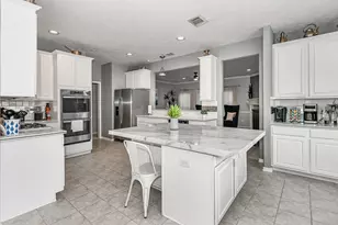 2833 Trevino Ct, Friendswood, TX 77546 - Photo 8