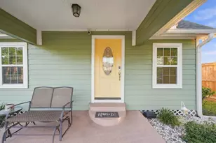 300 E 40th 1/2 St, Houston, TX 77018 - Photo 6