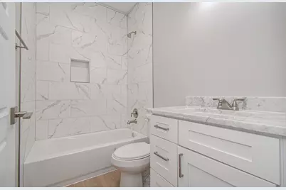 5447 N Shady Creek Drive, Houston, TX 77017 - Photo 16
