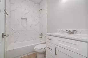 5447 N Shady Creek Dr, Houston, TX 77017 - Photo 16