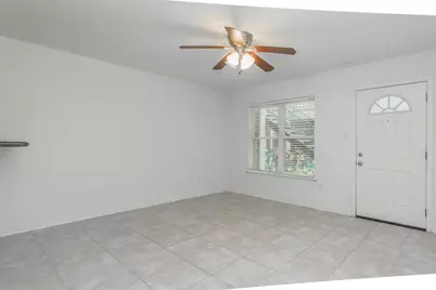 600 19th Street #9, Galveston, TX 77550 - Photo 6