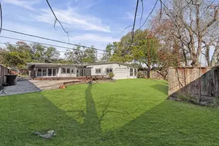 9107 Timberside Dr, Houston, TX 77025 - Photo 30