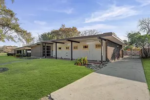 9107 Timberside Dr, Houston, TX 77025 - Photo 2