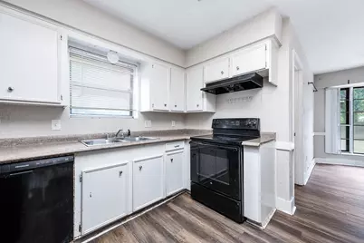 7526 Antoine Drive, Houston, TX 77088 - Photo 8