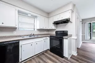 7526 Antoine Dr, Houston, TX 77088 - Photo 8