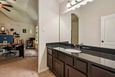 13909 N Lake Branch Lane, Houston, TX 77044 - Photo 42