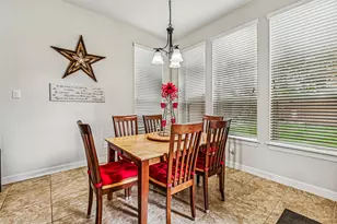 13909 N Lake Branch Ln, Houston, TX 77044 - Photo 18