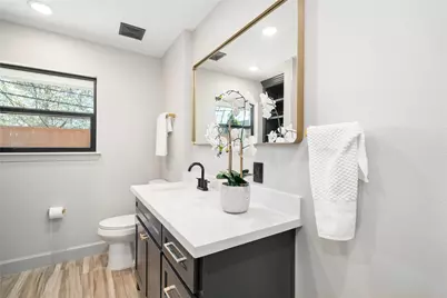 10111 Brinwood Drive, Houston, TX 77043 - Photo 12