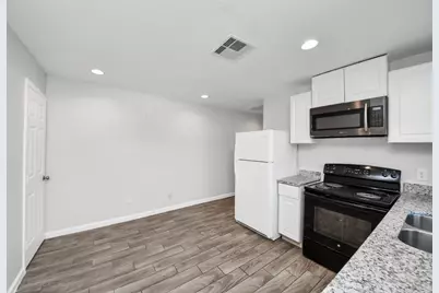 3807 Cherry Meadow Drive, Houston, TX 77039 - Photo 36