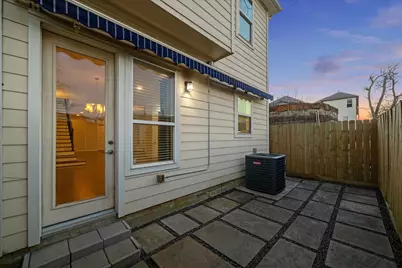 1113 E 27th Street, Houston, TX 77009 - Photo 8