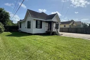 985 Brockman St, Beaumont, TX 77705 - Photo 4